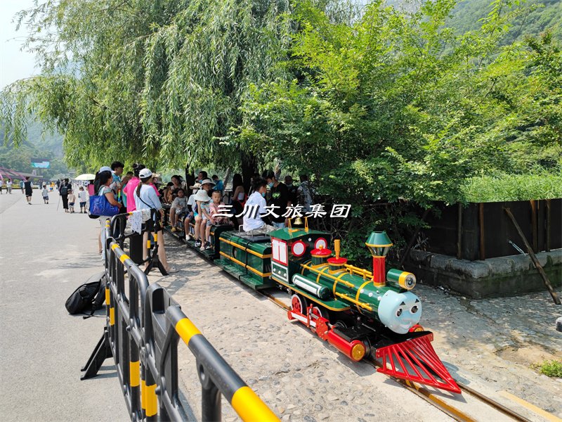 轨道小火车:颠覆主题公园的沉浸式体验新秀